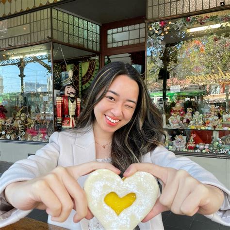 Faye Ng .